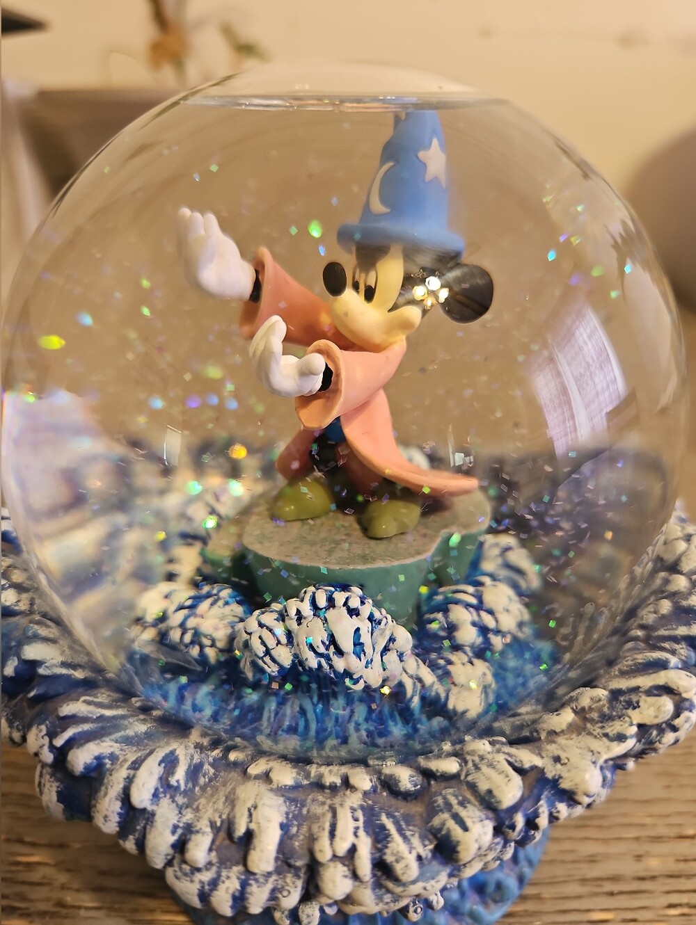 Mickey Mouse Disney Fantasia Snow Globe Music Box The Sorcerer's Apprentice